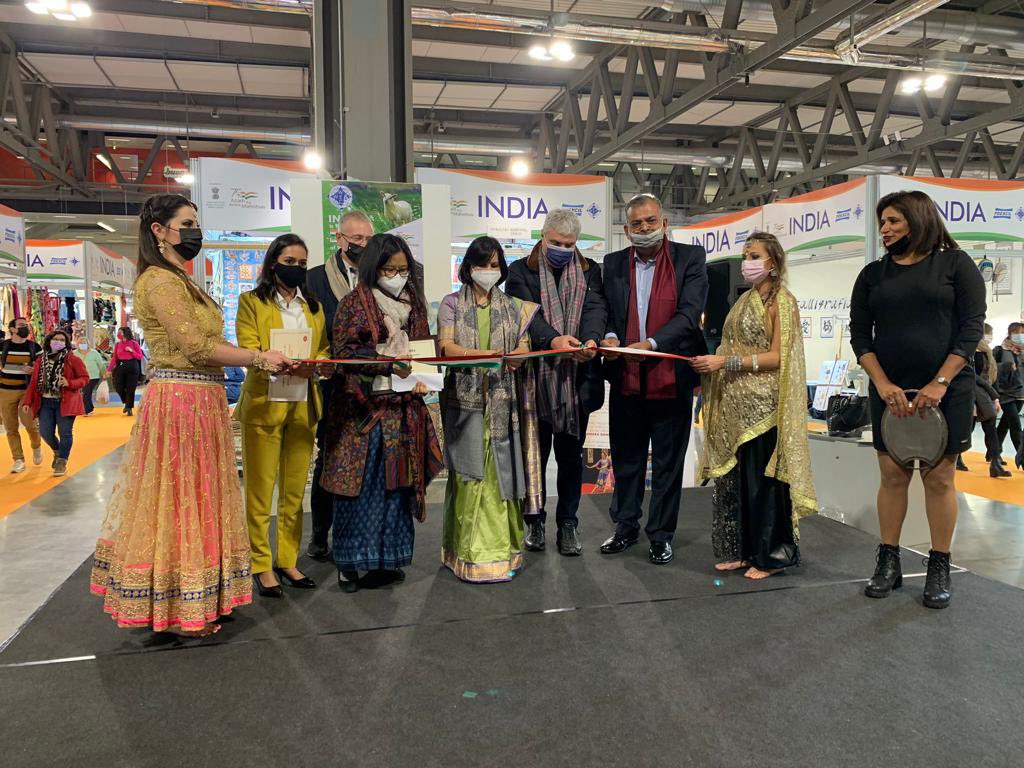 Inauguration of the India Pavilion at the 25th AFL'Artigiano in Milan